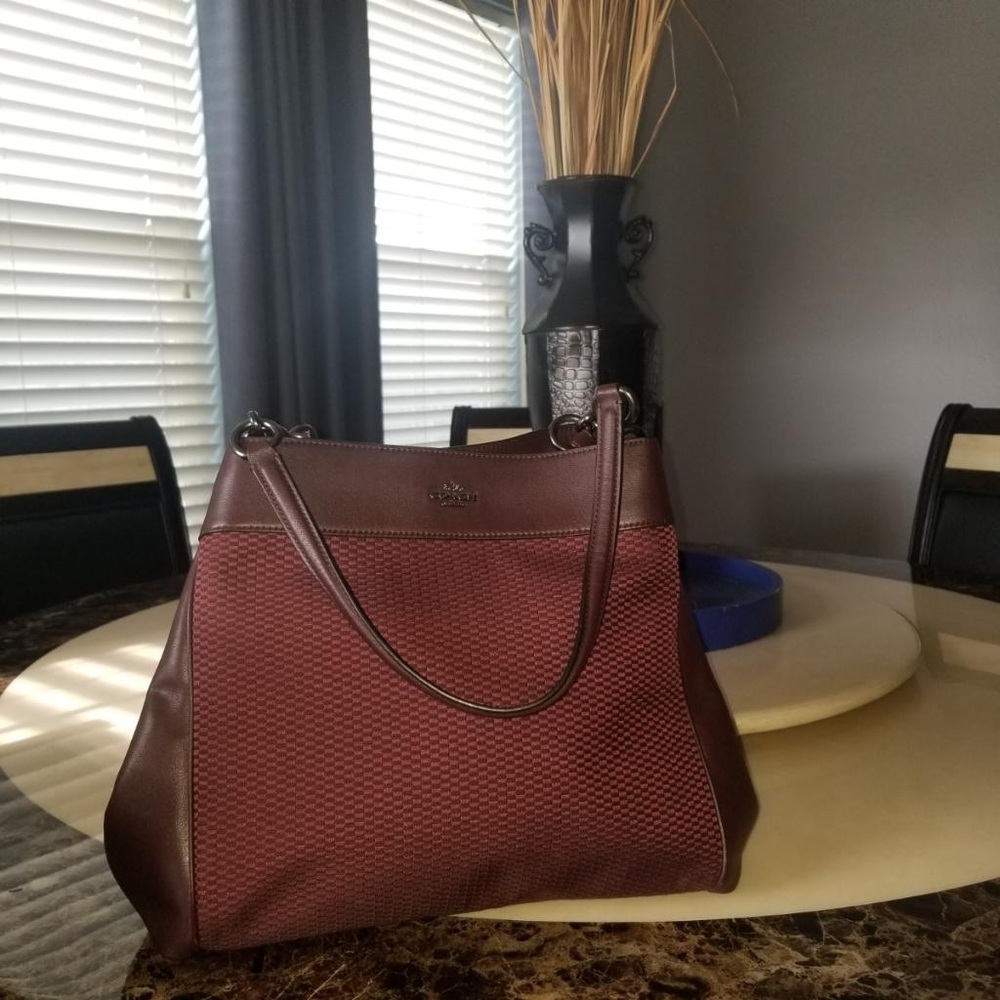 COACH LEXY SHOULDER BAG IN LEGACY JACQUARD PURSE - Picture 3 of 10